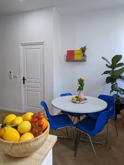 T2 Cosy Avec Terrasse Et Parking Apartment